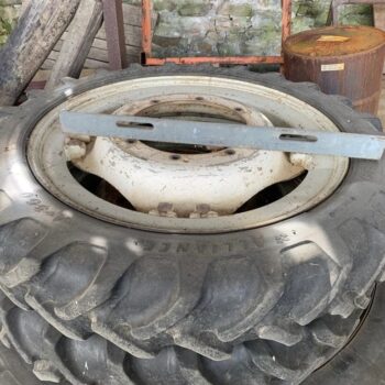 Full Set of New Holland Rowcrop Wheels & Tyres