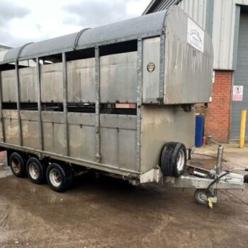 Graham Edwards DM12T Livestock Trailer