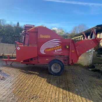 Teagle Tomahawk 8100 Bale Spreader