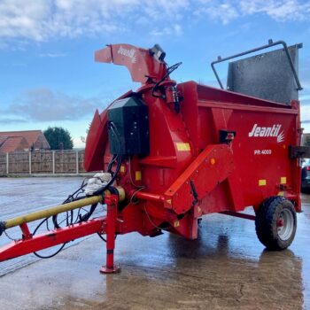 Jeantil PR4000 Bale Shredder Feeder