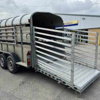Nugent L126 Livestock Trailer