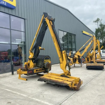 McConnel PA6400 Hedgecutter