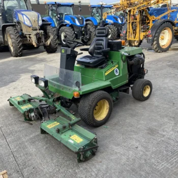 John Deere 900 Ride on Mower