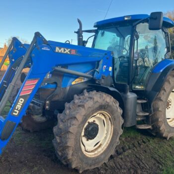 New Holland T6070 Plus Tractor c/w MX U310 Loader