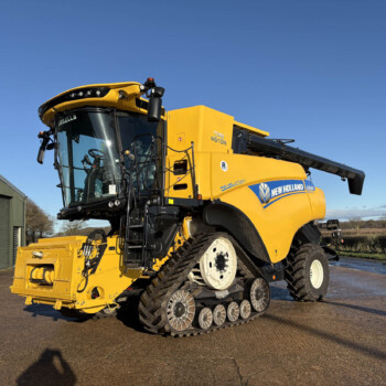 NEW New Holland CR8.80 Combine Harvester For Sale