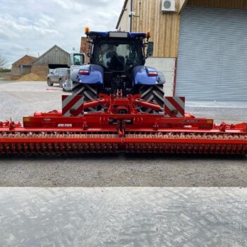 USED Kuhn HR6004R 6 metre Folding Power Harrow For Sale