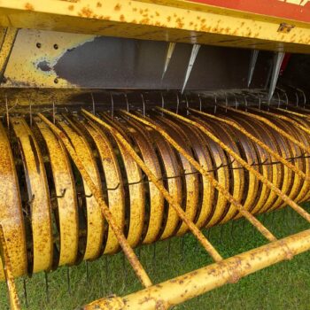 USED New Holland 940 Conventional Baler For Sale