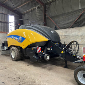 EX HIRE New Holland BB890 Plus Square Baler For Sale