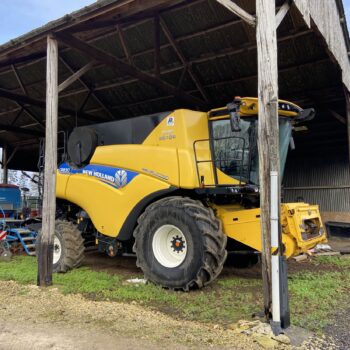 USED New Holland CR8.90 Combine Harvester For Sale