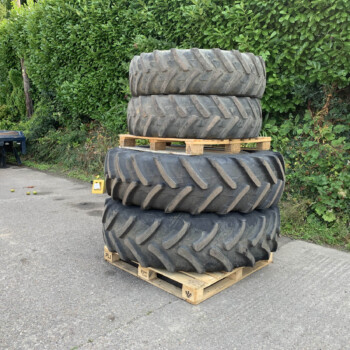 Full Set of Wheels & Tyres to Suit T6.160 For Sale
