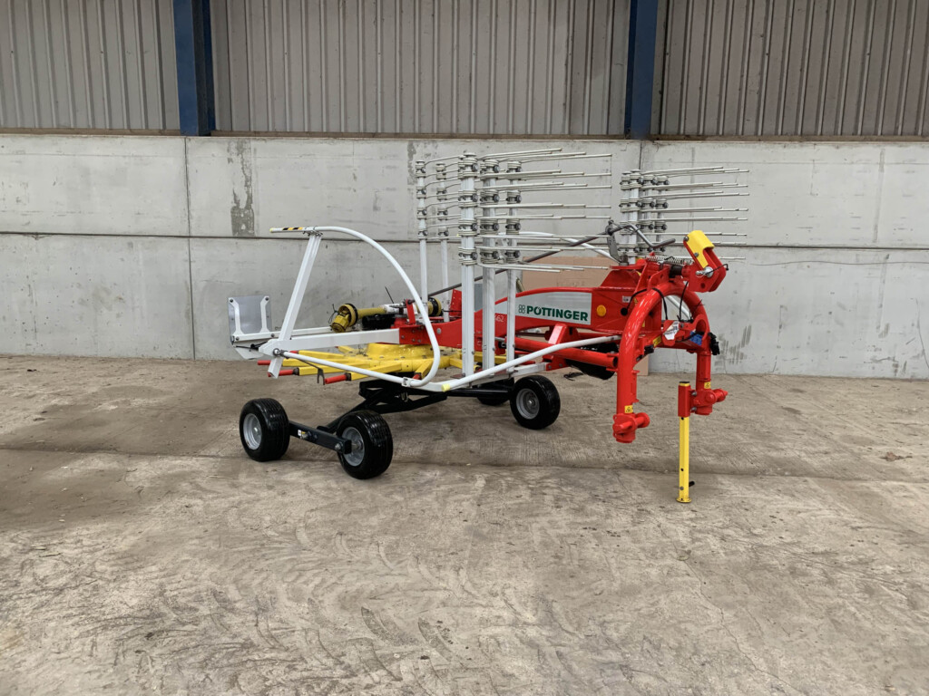 Pottinger 421 Single Rotor Rake NEW Pottinger TOP 462 Single Rotor Rake For Sale | Russell's