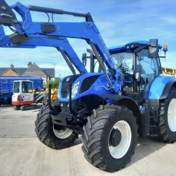 New Holland T7.225 Tractor c/w NH 725LA Front Loader For Sale