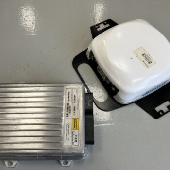 CNH LEVEL 3 AG392 RECEIVER AND NAV 3 CONTROLLER KIT