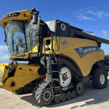 New Holland CR9.80 Combine Harvester For Sale