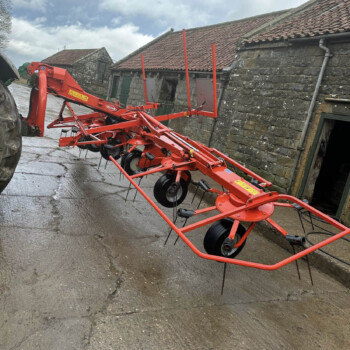 DUE IN: Kuhn GF6502 6 Rotor Tedder For Sale