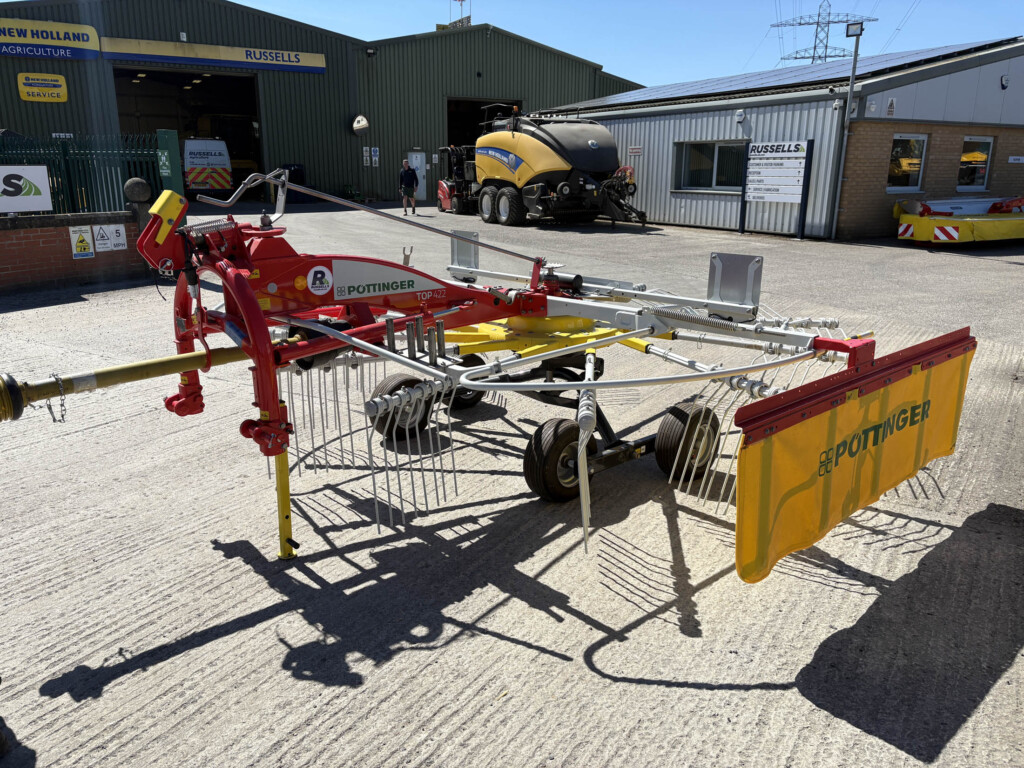 Pottinger 421 Single Rotor Rake NEW Pottinger TOP 422 Single Rotor Rake For Sale | Russell's