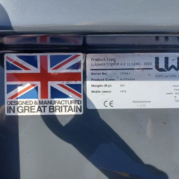 Sticker showing the Union Jack flag with the text 'DESIGNED & MANUFACTURED IN GREAT BRITAIN' on a dark surface.