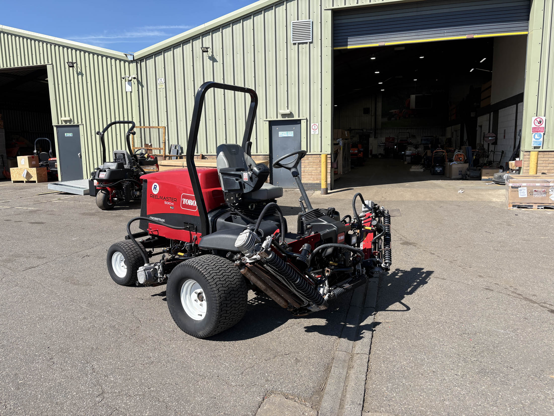 Toro Reelmaster 5010-H Fairway Mower For Sale for sale