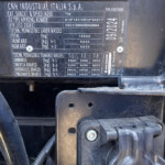 Industrial vehicle identification plate showing CNH INDUSTRIAL ITALIA S.p.A. and vehicle weights/specs (VIN, max permissible masses).