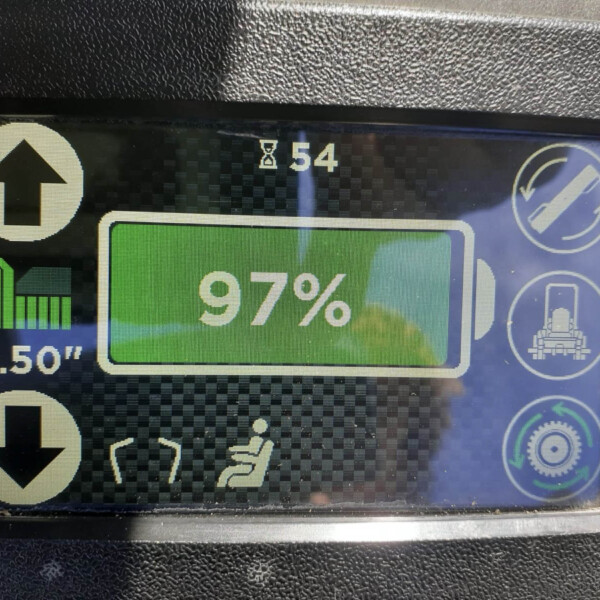 Infotainment screen showing 97% charge with a large up-arrow icon on the left and 5.50 m at the bottom.