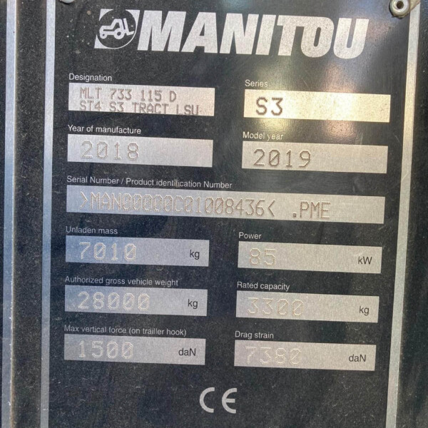 Metal nameplate on equipment showing brand MANITOU and specifications (Series S3, year 2018/2019, serial number, weights)