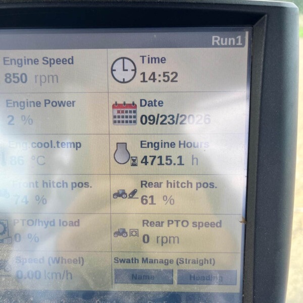 Close-up of an on-board diagnostic screen showing engine speed (850 rpm), current time 14:52 and date 09/23/2026 (Run1).